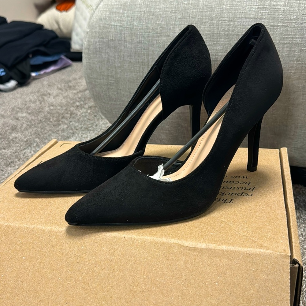 Suede Stiletto Black Pumps